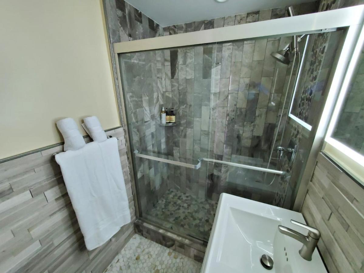 Just Renovated 3 Br/2Bath/ Parking+ Downtown View Daire Atlanta Dış mekan fotoğraf